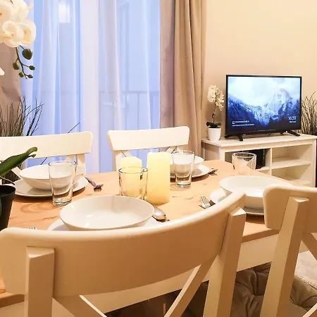 Filinhome Papa 3 * نوفي ساد